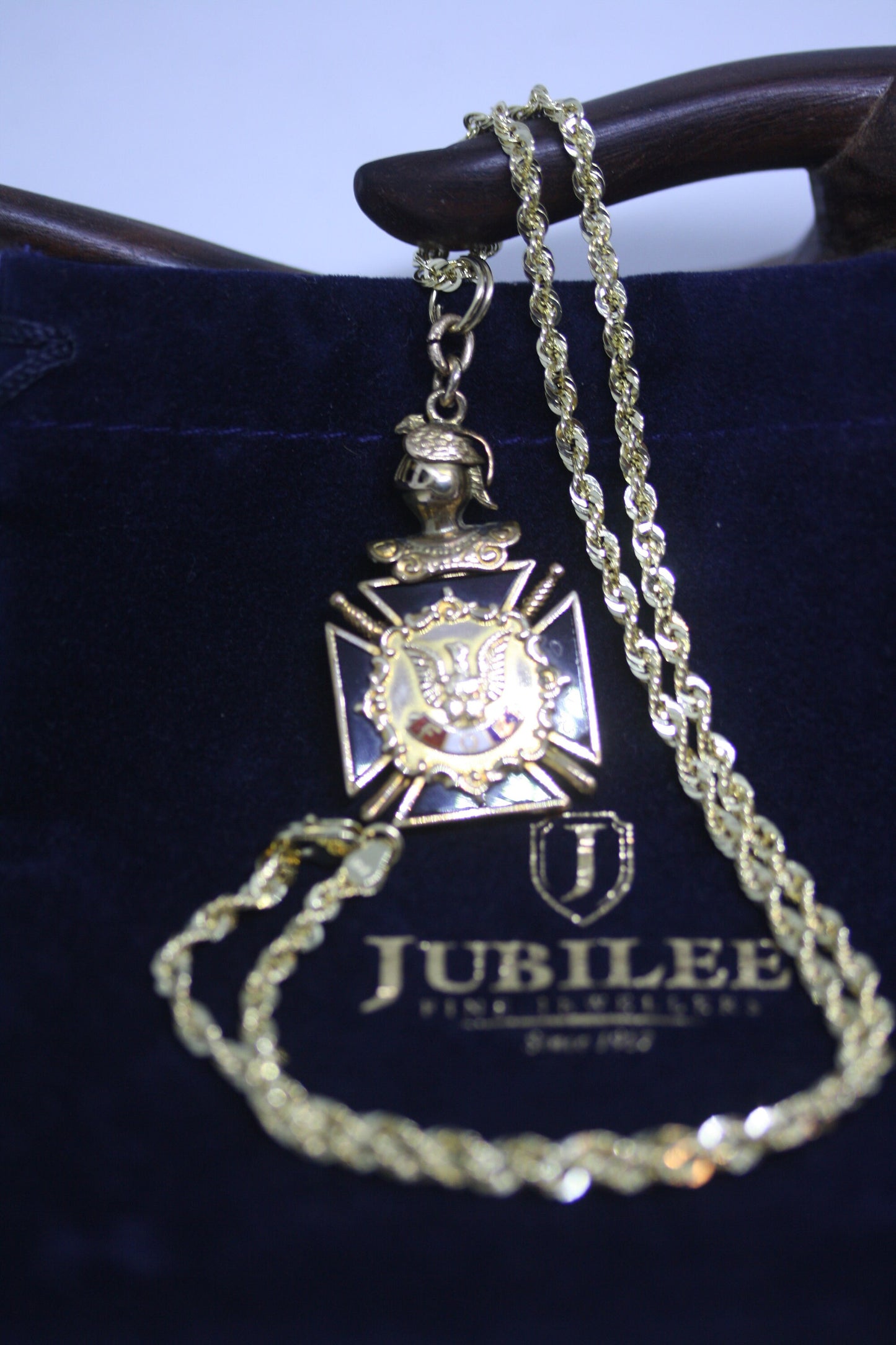 Antique Onyx Enamel Fraternal Order of Eagle FOE US Pendant on a 3MM Rope Chain 10K Solid Gold Necklace 18"