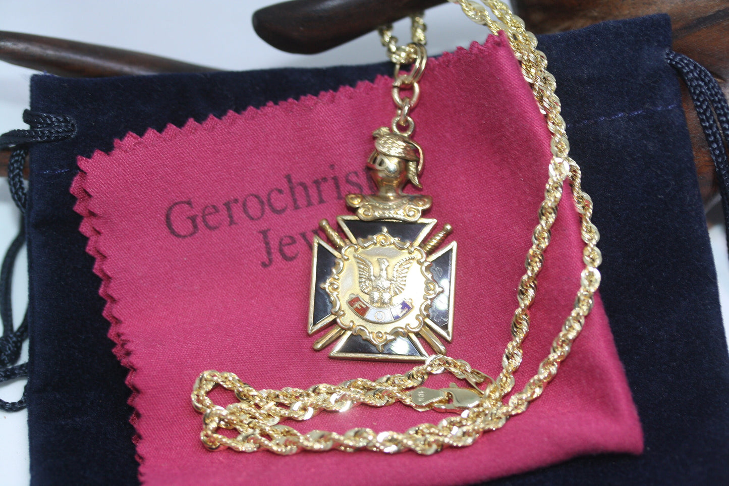 Antique Onyx Enamel Fraternal Order of Eagle FOE US Pendant on a 3MM Rope Chain 10K Solid Gold Necklace 18"