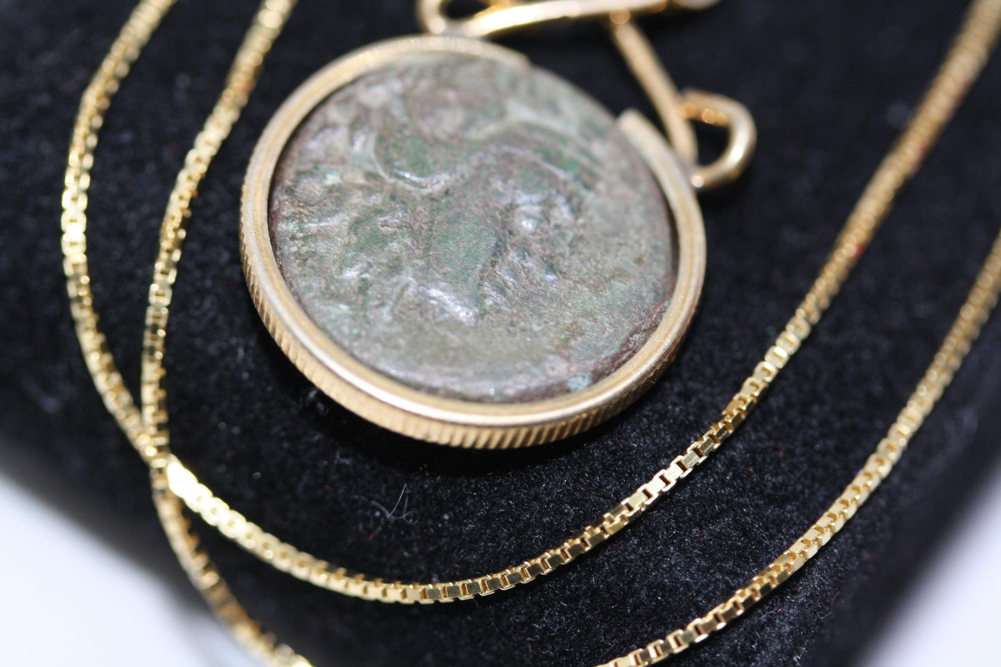 Vintage Roman Emperor 300 BC Medusa Head Signet 18" Gilt 925 Silver Necklace