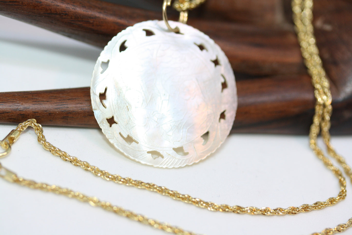 Antique Chinese Engraved Mother of Pearl MOP Token Counter Story Pendant Real Solid 10K Yellow Gold Women's Necklace 18"